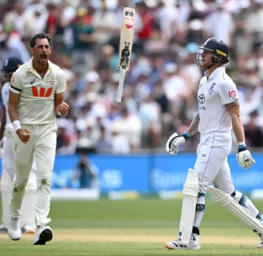 Mitchell Starc and Ben Stokes during the third Ashes Test in Adelaide