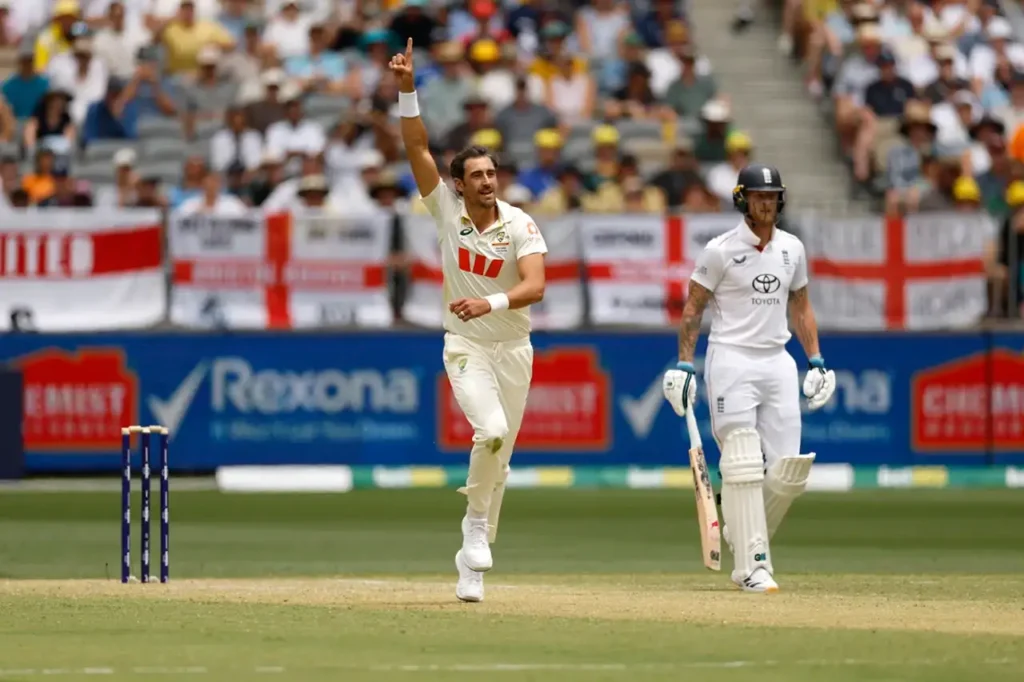 Mitchell Starc at the Perth Test in Ashes 2025-26