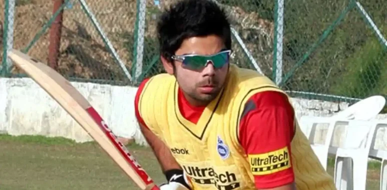 Virat Kohli practicing ahead of a match for Delhi in 2009