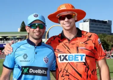 Keshav Maharaj and Tristan Stubbs pose for a photo before a match between Pretoria Capitals & Sunrisers Eastern Cape