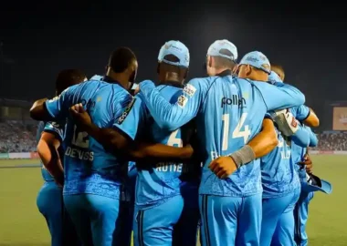 Pretoria Capitals team huddle