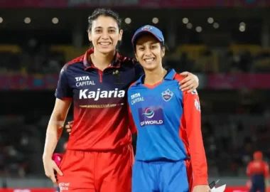 RCB captain Smriti Mandhana and Delhi Capitals captain Jemimah Rodrigues pose for a photo during WPL 2026