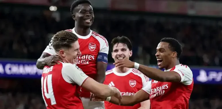 Arsenal players Victor Gyokeres, Bukayo Saka during UCL 2025-26
